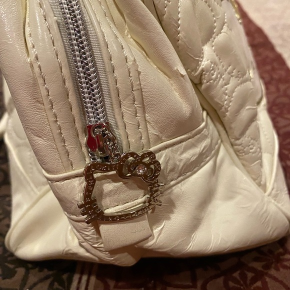 Hello Kitty Satchel Tote in Good Condition - Picture 7 of 11